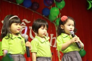 Cách dạy trẻ nhút nhát trở lên tự tin